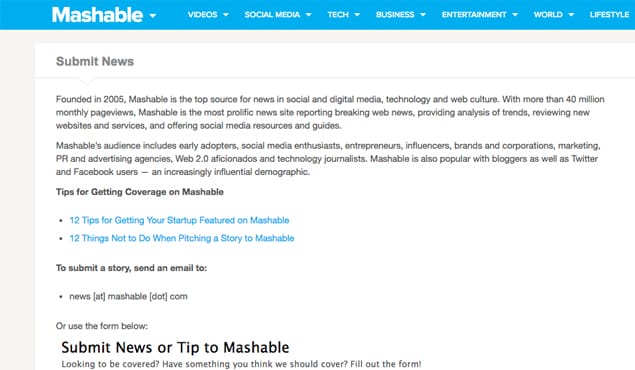 Person submitting article to Mashable website